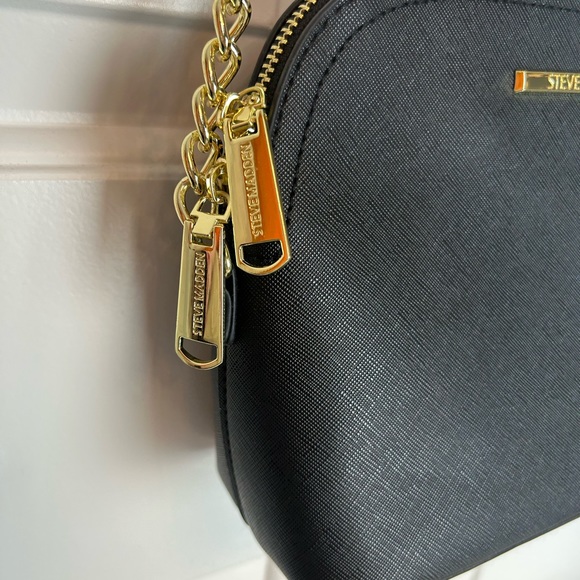 Steve Madden Maggie Saffiano Crossbody - Picture 5 of 10